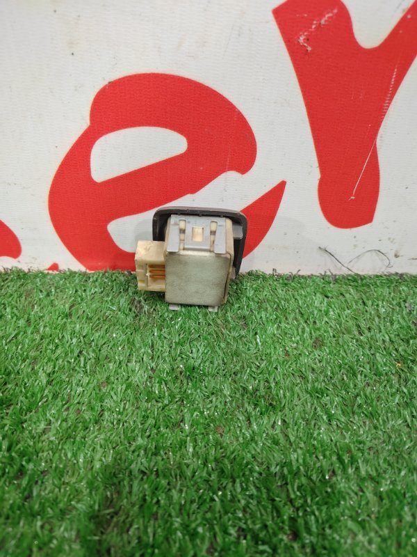 Кнопка стеклоподъемника, 200 рублей, Красноярск