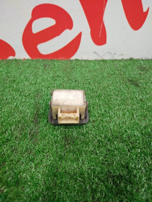 Кнопка стеклоподъемника, 200 рублей, Красноярск