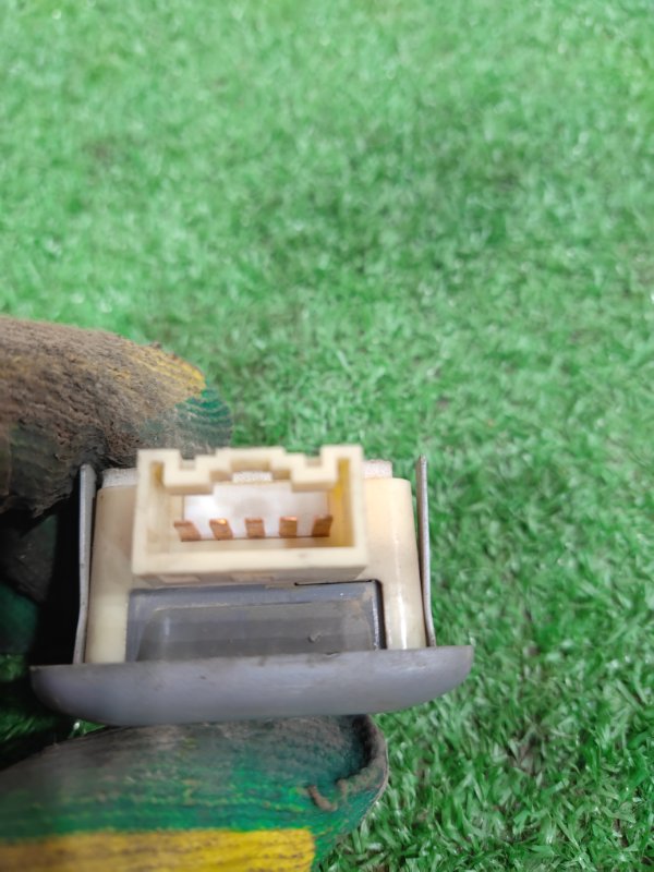 Кнопка стеклоподъемника, 200 рублей, Красноярск