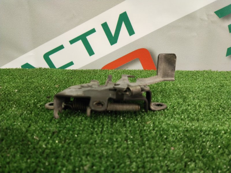 Замок капота, 300 рублей, Красноярск