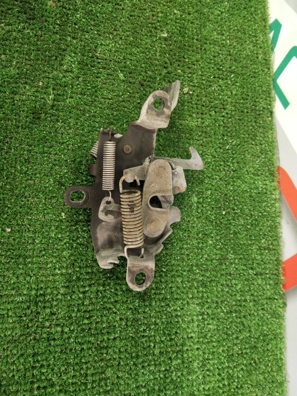 Замок капота, 300 рублей, Красноярск