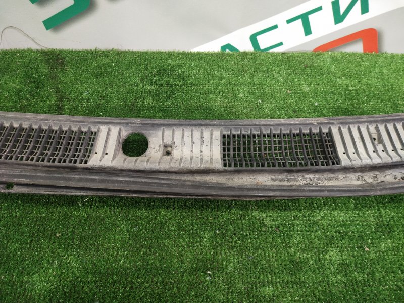 Решетка под лобовое стекло, 300 рублей, Красноярск