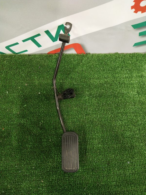 Педаль газа, 300 рублей, Красноярск