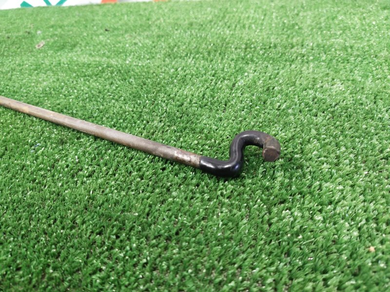 Упор капота, 300 рублей, Красноярск