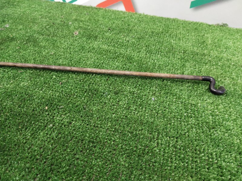 Упор капота, 300 рублей, Красноярск