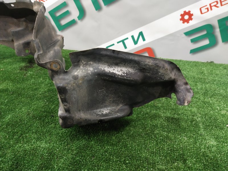 Подкрылок, 1000 рублей, Красноярск