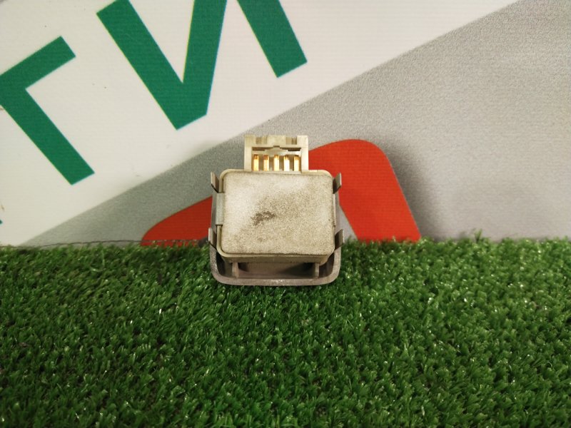 Кнопка стеклоподъемника, 200 рублей, Красноярск