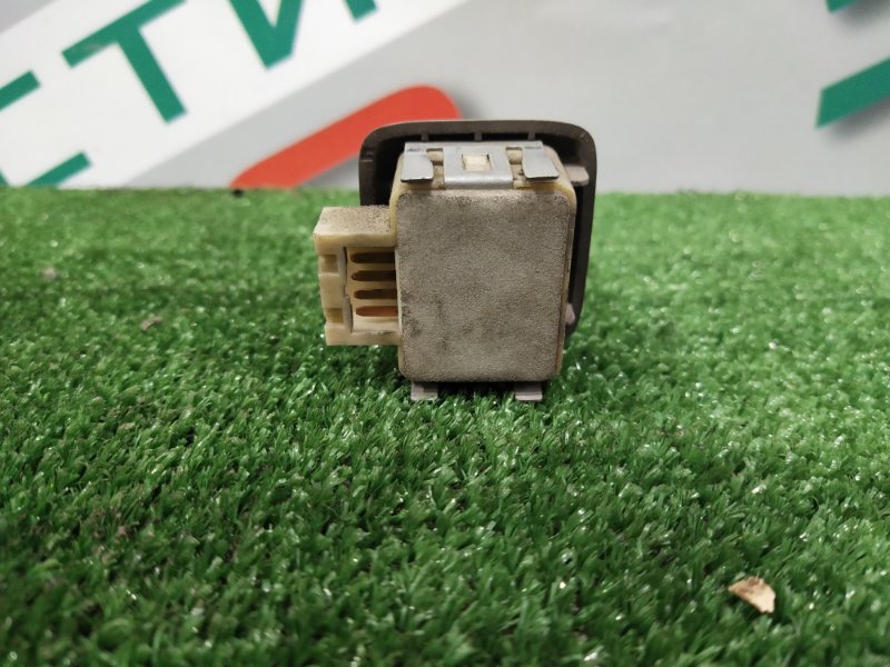 Кнопка стеклоподъемника, 200 рублей, Красноярск