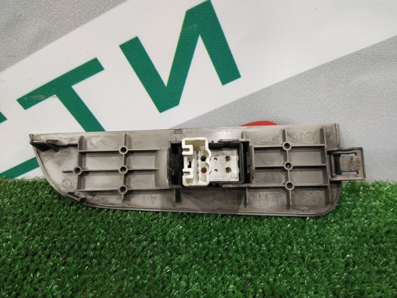 Кнопка стеклоподъемника, 200 рублей, Красноярск