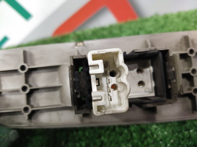 Кнопка стеклоподъемника, 200 рублей, Красноярск