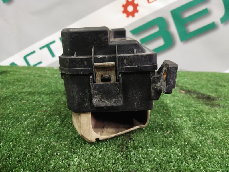 Блок предохранителей под капот, 2000 рублей, Красноярск