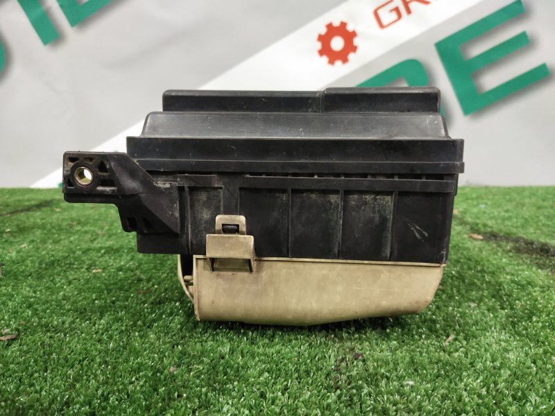 Блок предохранителей под капот, 2000 рублей, Красноярск