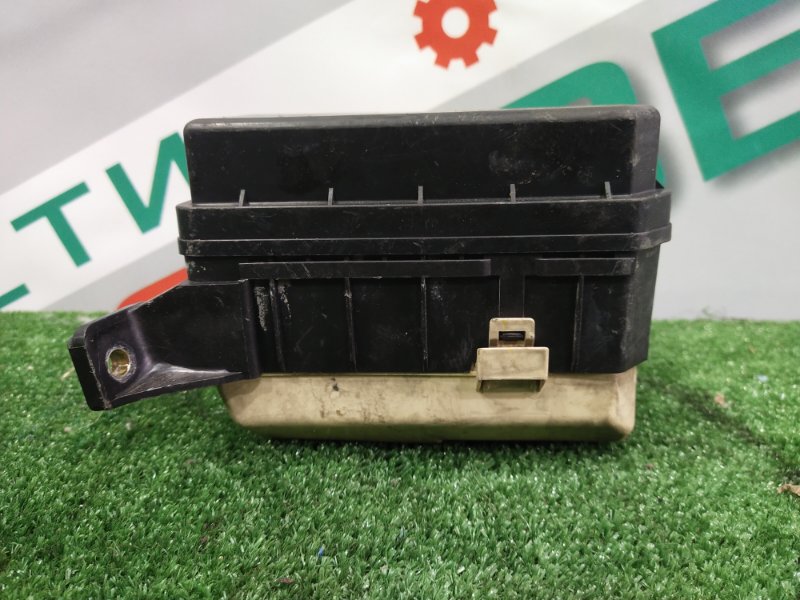 Блок предохранителей под капот, 2000 рублей, Красноярск