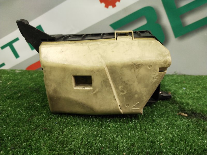 Блок предохранителей под капот, 2000 рублей, Красноярск