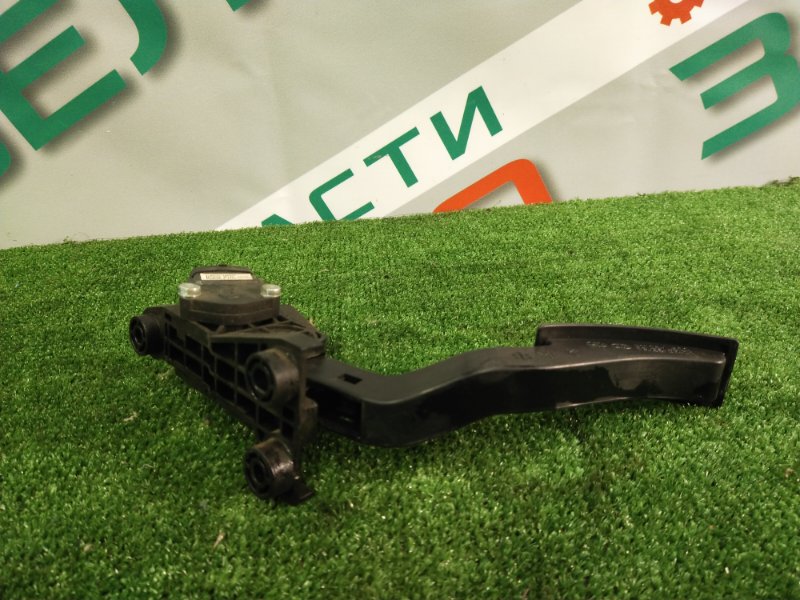 Педаль газа, 100 рублей, Красноярск