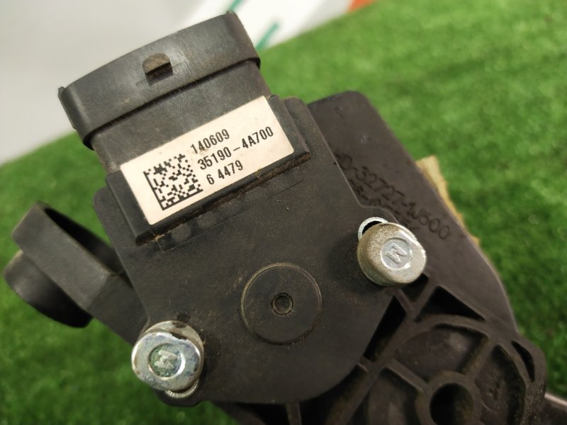 Педаль газа, 100 рублей, Красноярск