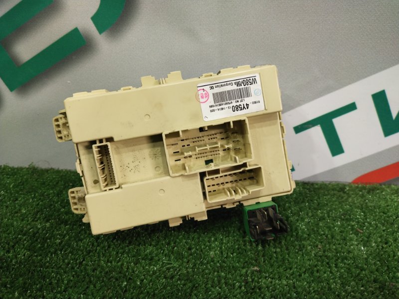 Блок предохранителей салонный, 2000 рублей, Красноярск