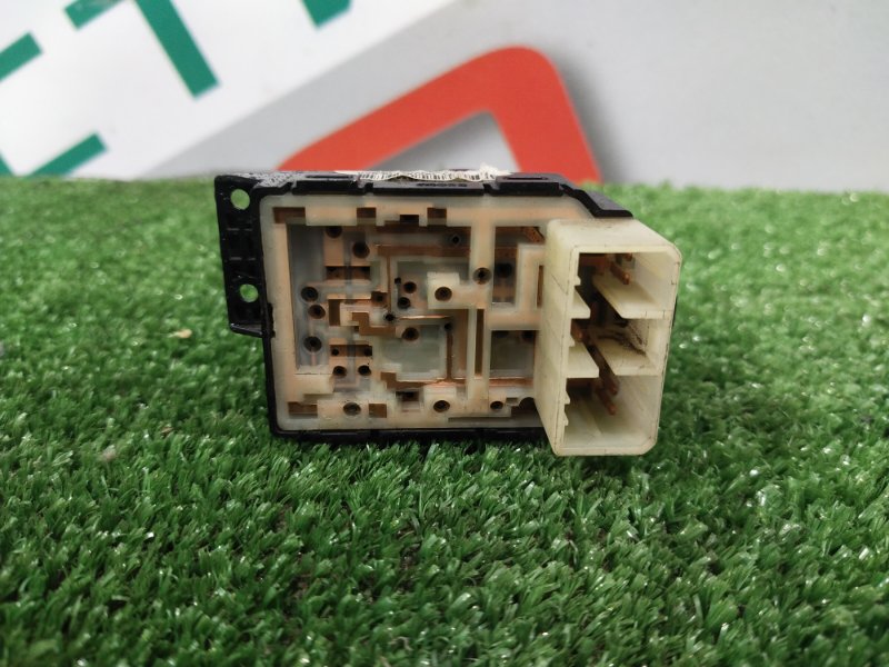 Блок управления зеркалами, 500 рублей, Красноярск