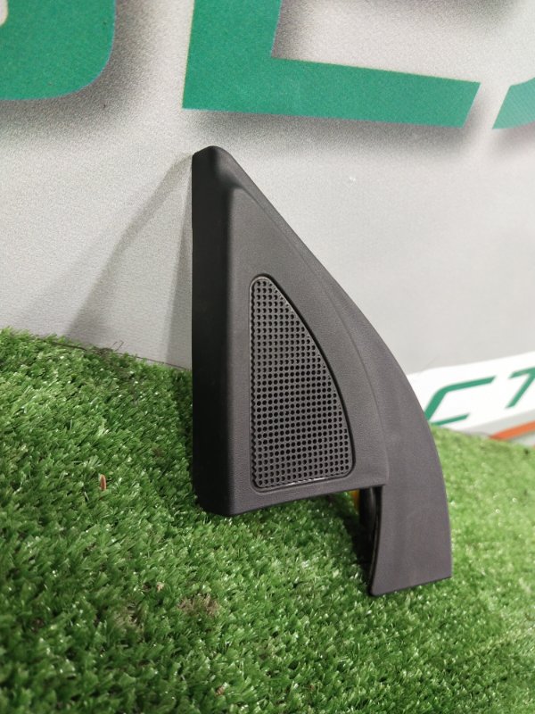 Накладка крепления зеркала, 500 рублей, Красноярск