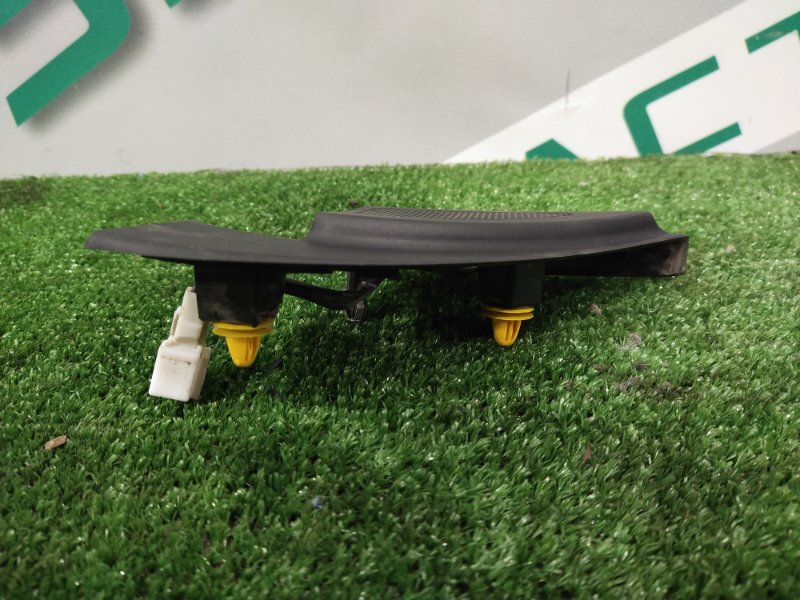 Накладка крепления зеркала, 500 рублей, Красноярск