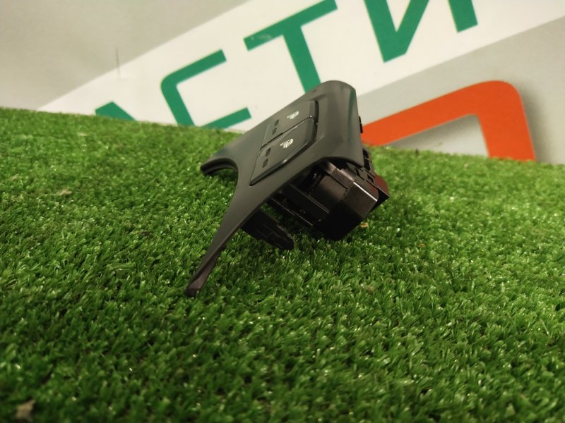 Кнопка обогрева сидений, 1000 рублей, Красноярск