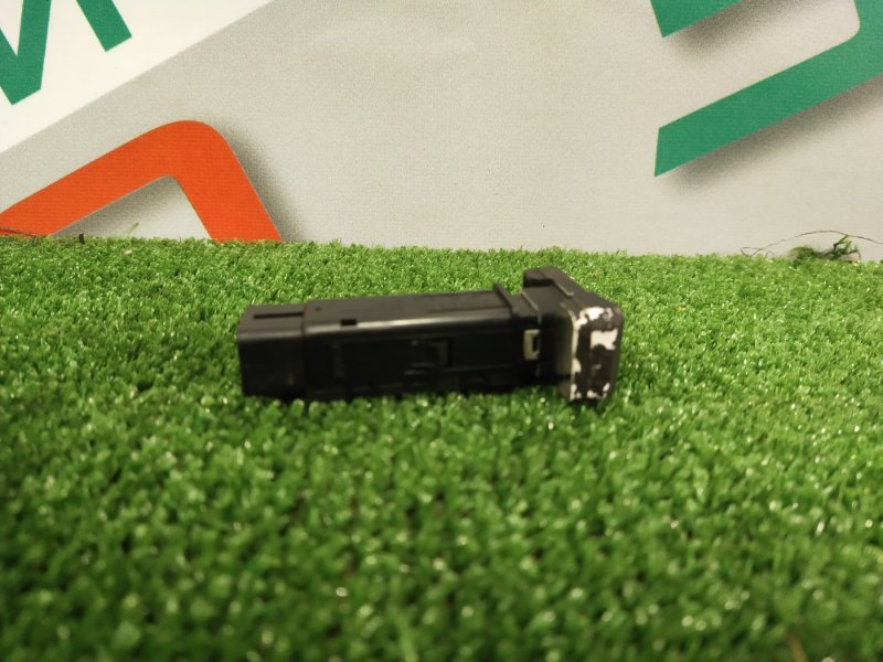 Кнопка обогрева лобового стекла, 500 рублей, Красноярск