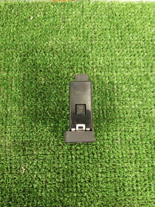 Кнопка корректора фар, 400 рублей, Красноярск