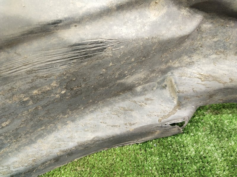 Подкрылок, 300 рублей, Красноярск