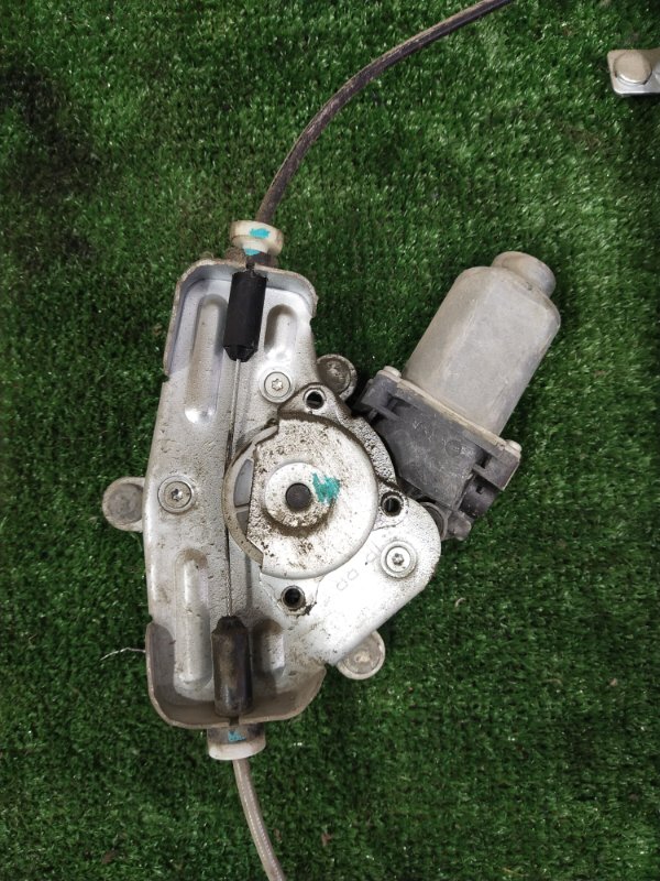 Стеклоподъемник, 1000 рублей, Красноярск