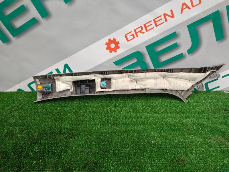 Накладка стойки лобового стекла, 500 рублей, Красноярск