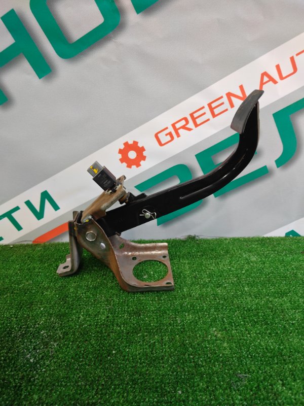 Педаль тормоза, 500 рублей, Красноярск