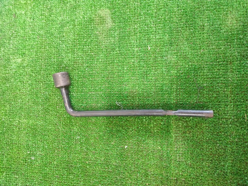 Домкрат, 2000 рублей, Красноярск