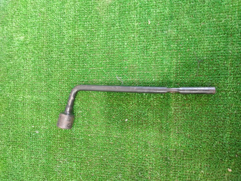 Домкрат, 2000 рублей, Красноярск