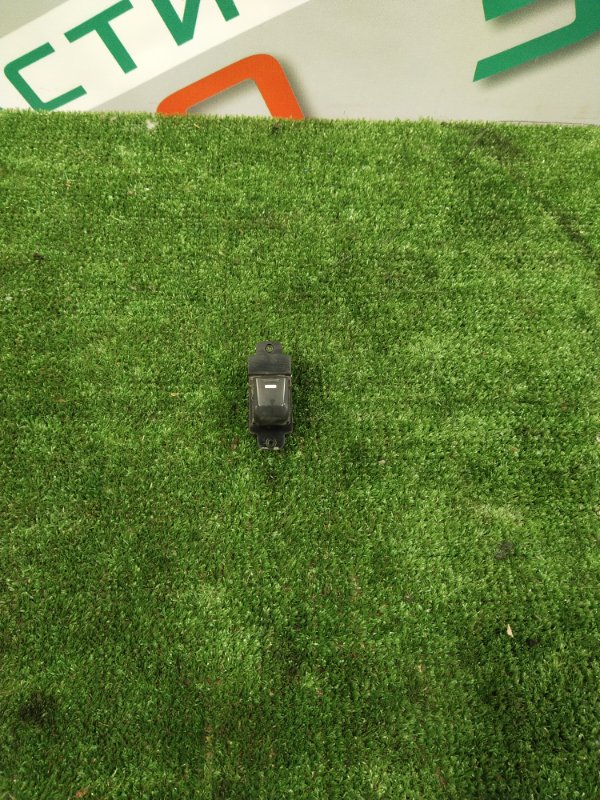 Кнопка стеклоподъемника, 500 рублей, Красноярск