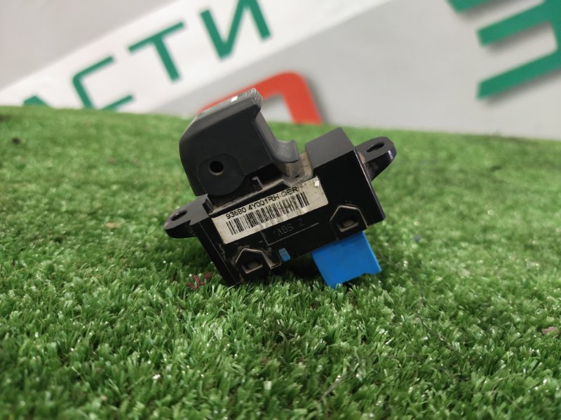 Кнопка стеклоподъемника, 500 рублей, Красноярск