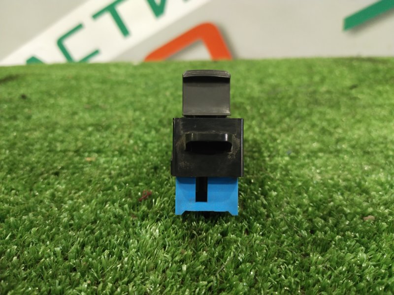 Кнопка стеклоподъемника, 500 рублей, Красноярск