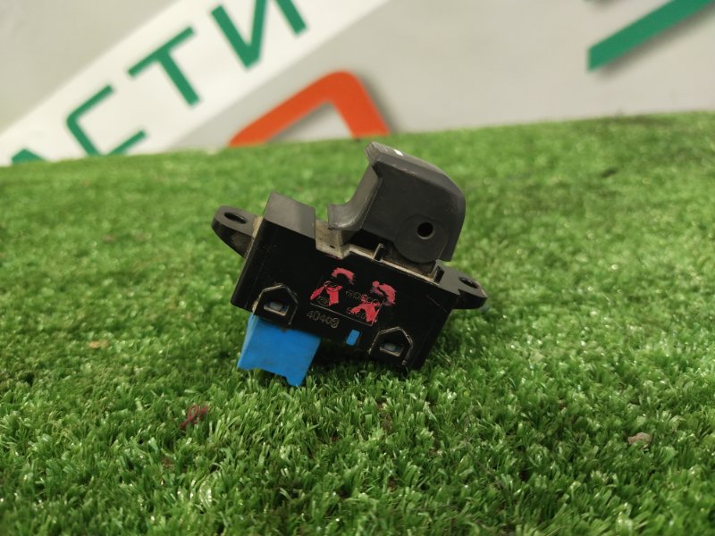 Кнопка стеклоподъемника, 500 рублей, Красноярск