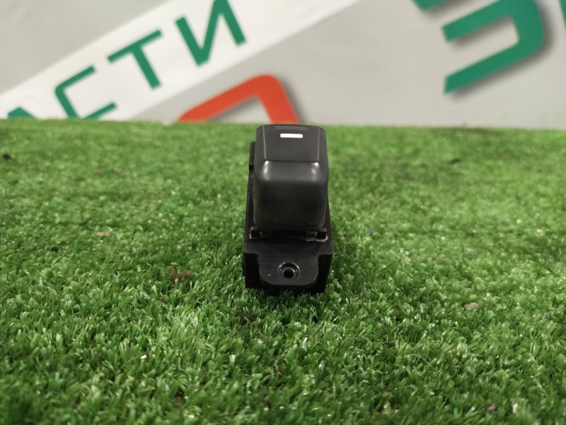 Кнопка стеклоподъемника, 500 рублей, Красноярск