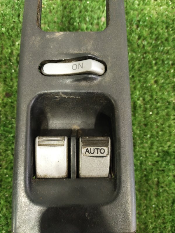 Блок управления стеклоподъемниками, 1000 рублей, Красноярск