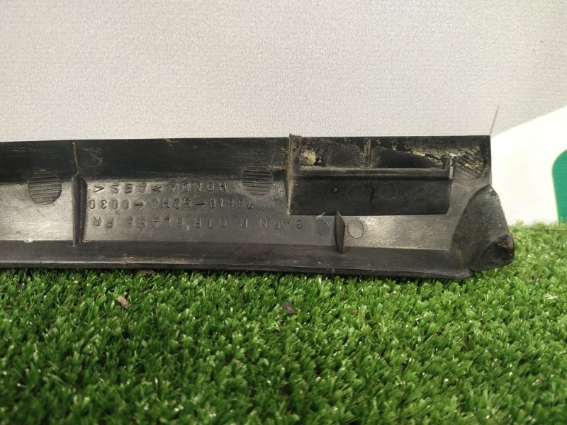 Молдинг стекла, 1000 рублей, Красноярск