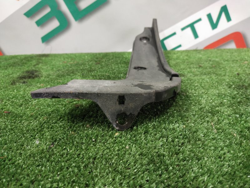 Подкрылок, 400 рублей, Красноярск