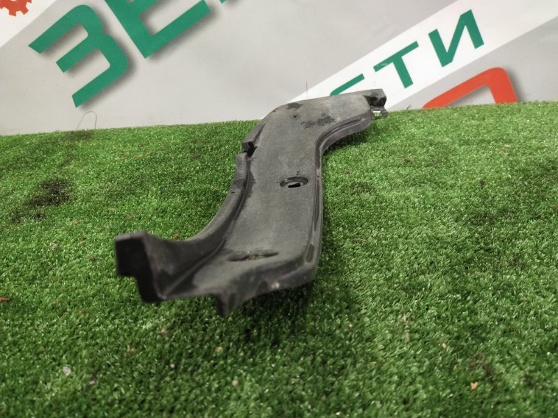 Подкрылок, 400 рублей, Красноярск