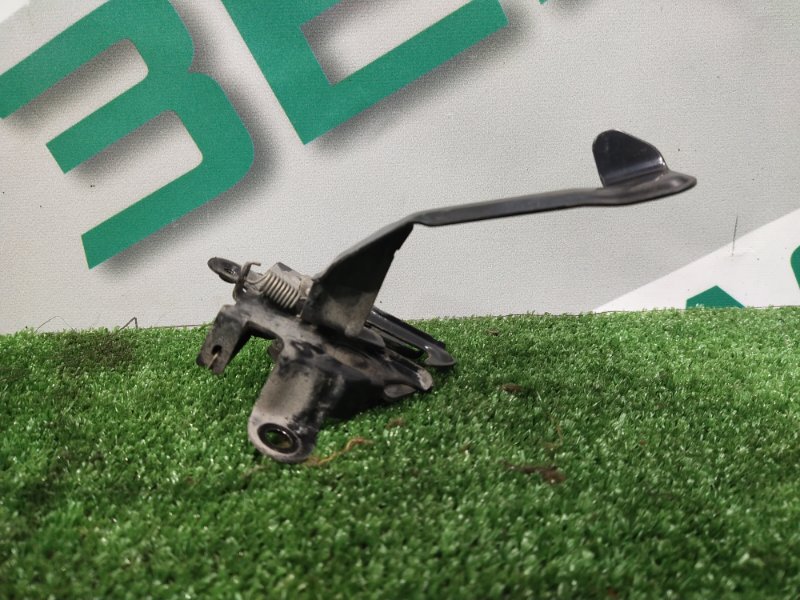 Замок капота, 3000 рублей, Красноярск