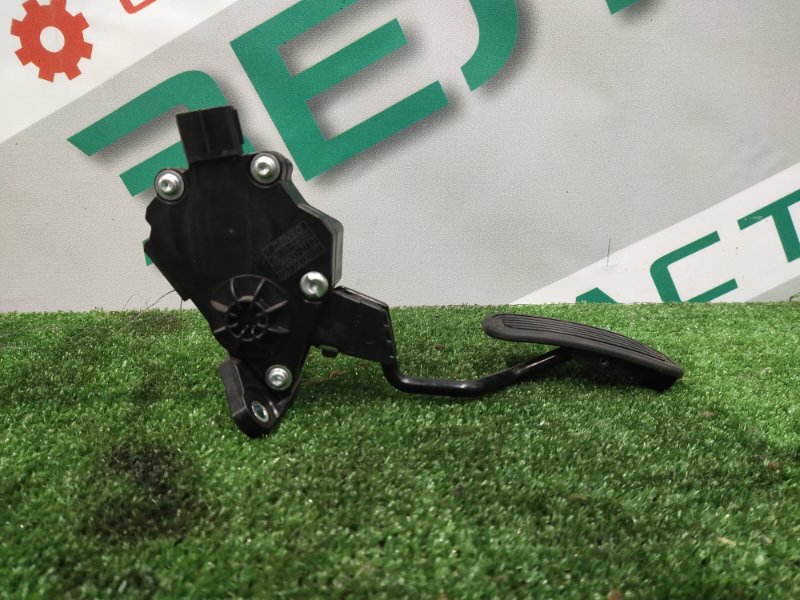 Педаль газа, 1500 рублей, Красноярск