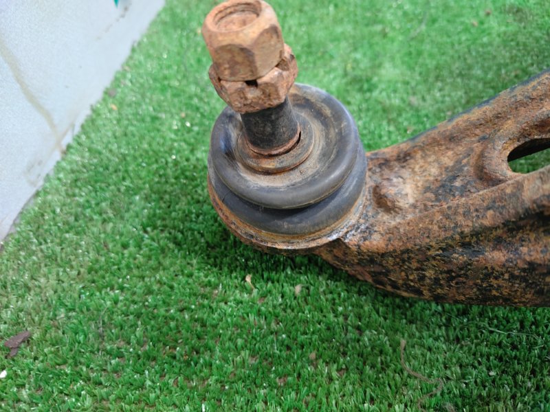 Рычаг подвески верхний, 1000 рублей, Красноярск