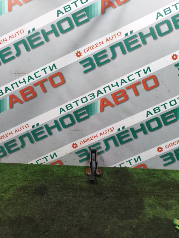 Педаль тормоза, 1000 рублей, Красноярск