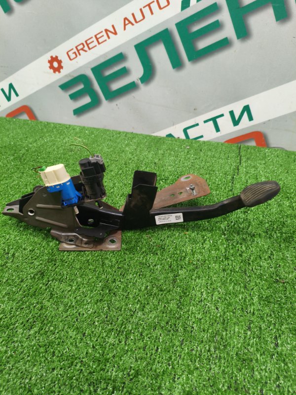 Педаль тормоза, 500 рублей, Красноярск