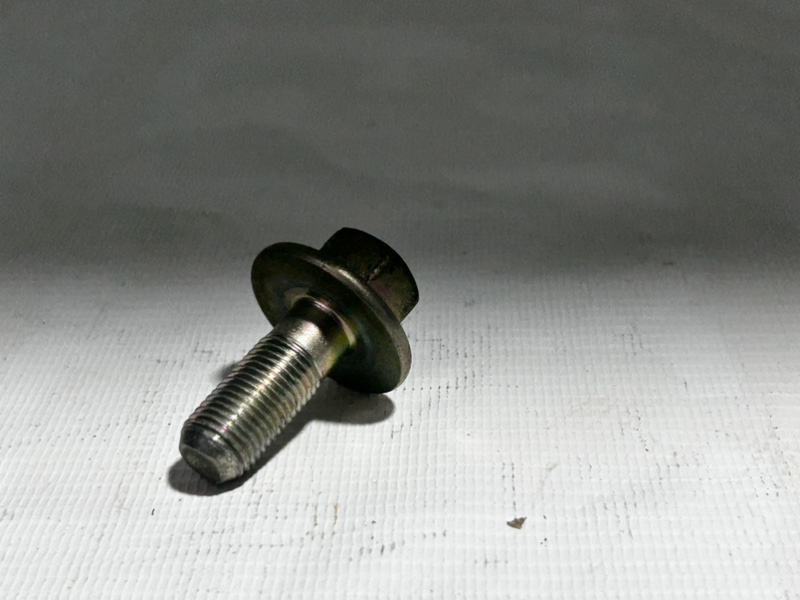 Болт шестерни распредвала, 300 рублей, Красноярск