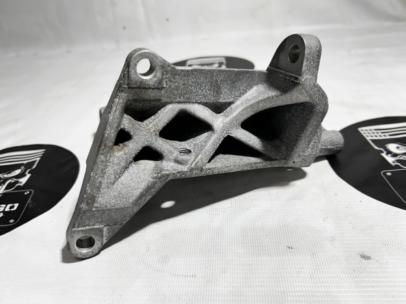 Кронштейн компрессора кондиционера, 900 рублей, Красноярск