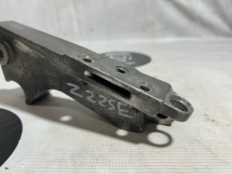 Кронштейн двигателя, 700 рублей, Красноярск